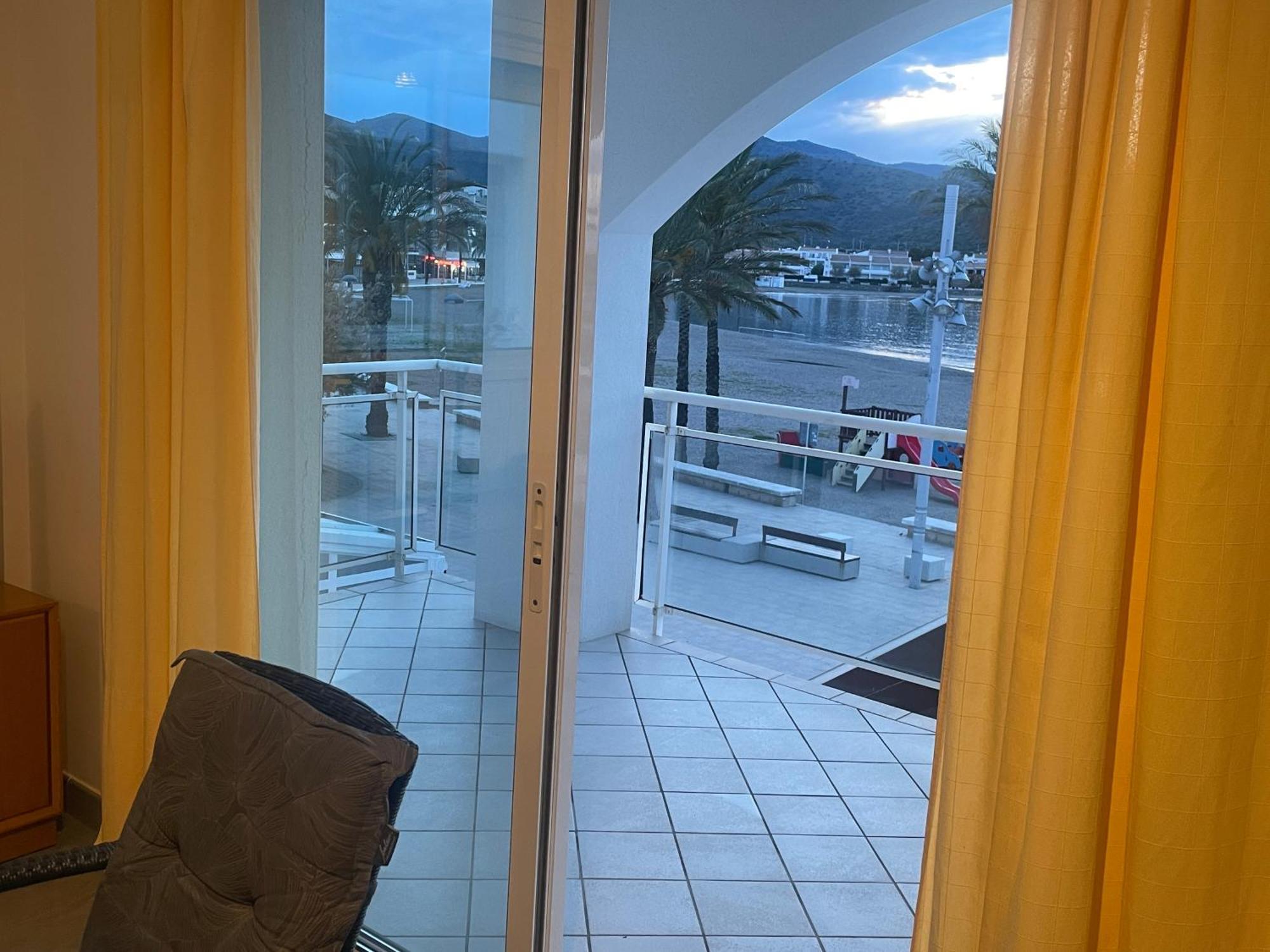 דירות Llança Platja Del Port מראה חיצוני תמונה