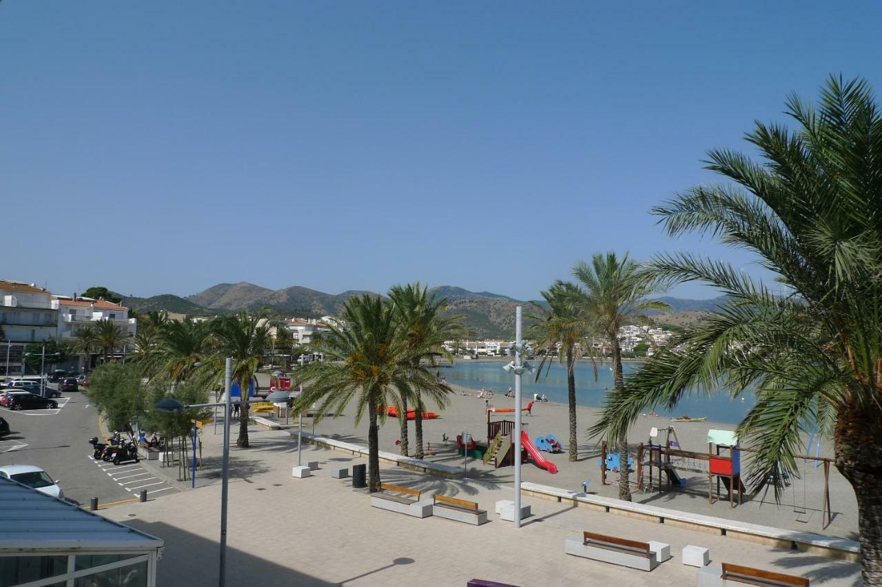 דירות Llança Platja Del Port מראה חיצוני תמונה